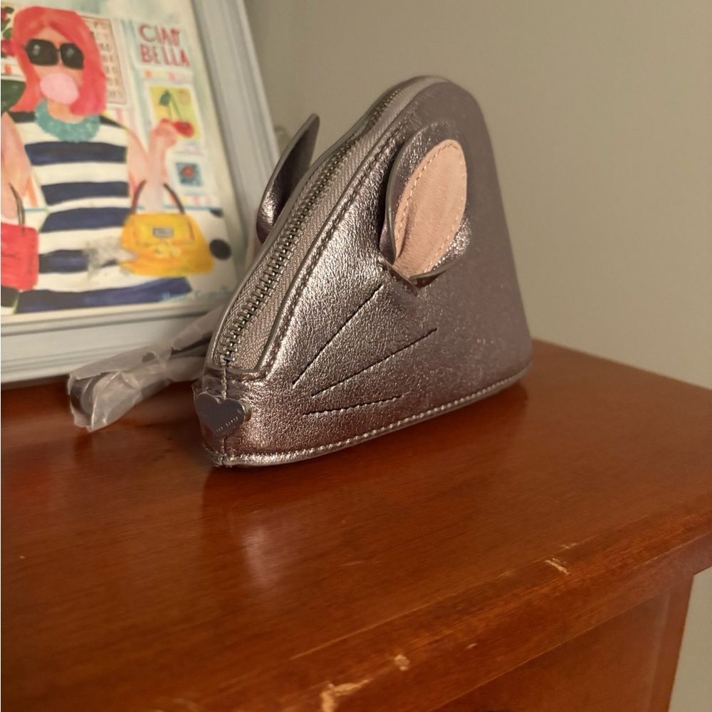 Ted Baker Silver Mouse Wristlet - Picture 2 of 12